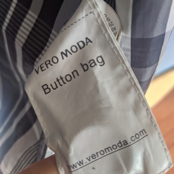 3/$30 Vero Moda Plaid Trenchcoat - Picture 7 of 8